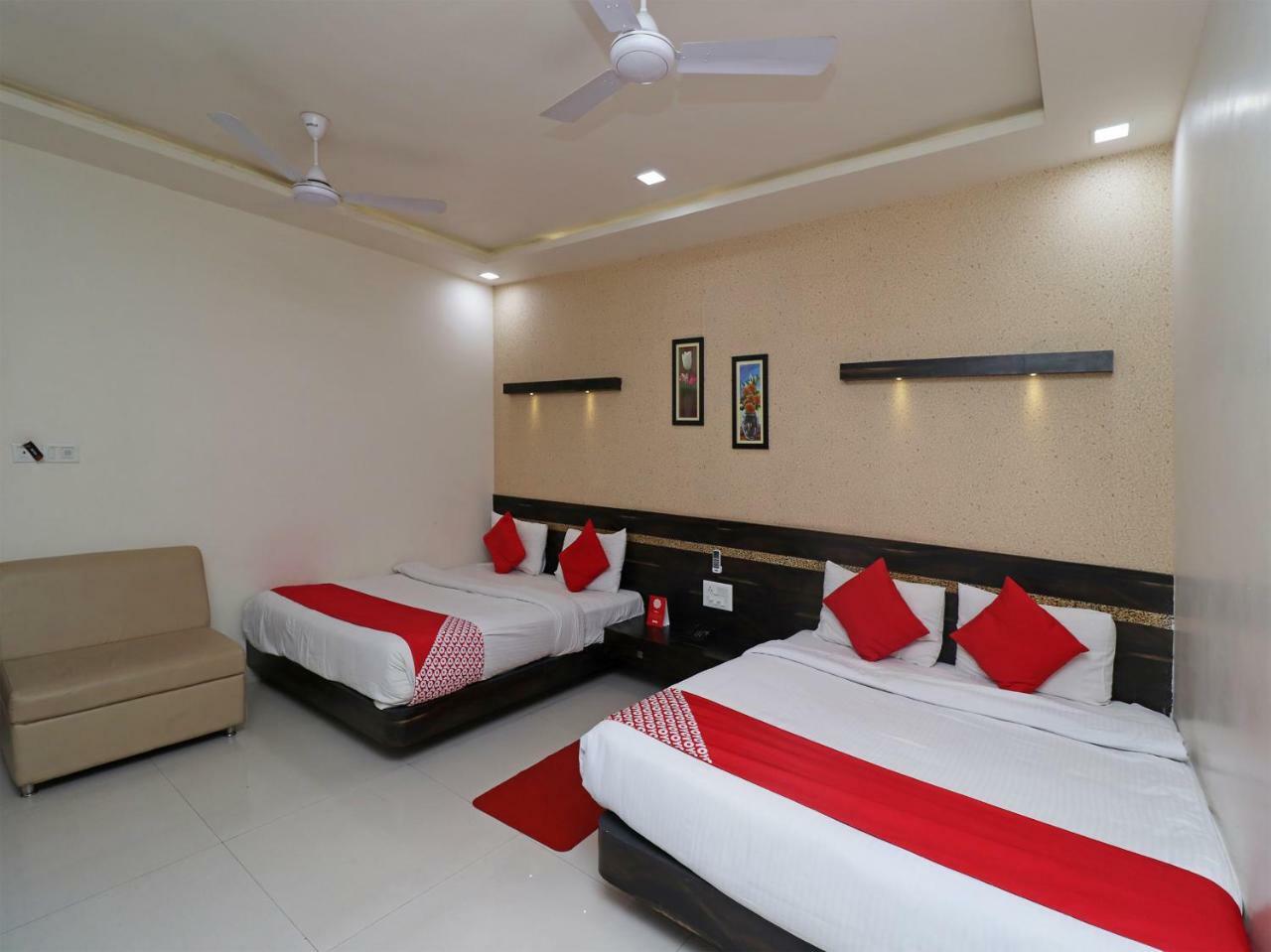 Oyo 29012 Gayatri Palace Hotel Durg Exterior photo